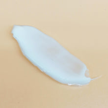 Lade das Bild in den Galerie-Viewer, INTENSE Cosmetics Hyaluronic Acid Cream